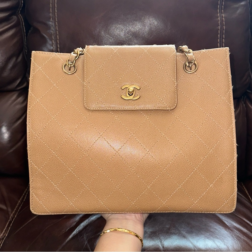 🔥🔥🔥Authentic Chanel Caviar Leather Shoulder Bag Tote - Picture 3 of 13